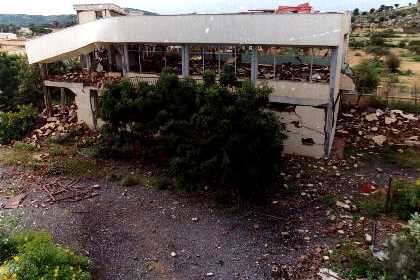 Barentu - Eritrea.The Gash Setit Hotel was used by the Ethiopian army for 14 days during the occupation of this Eritrean village. It was deliberately destroyed by 4 Ethiopian tanks just before their withdrawal and after it had been plundered.