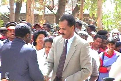 President Isaias Afwerki at the campaign "Eritrea says yes for children".