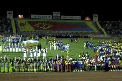 Finale: singing the national anthem - Asmara Stadium.