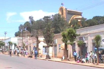 The main street of Mendefera.