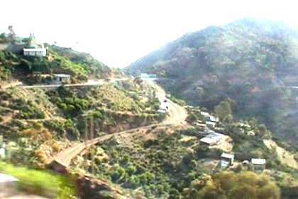 The road to Massawa (descending from Asmara).