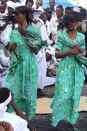 Tigre women dancing - Festival Eritrea 2006 - Asmara Eritrea.