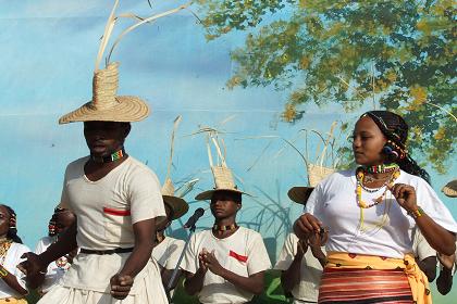 Kunama dancers - Festival Eritrea 2006 - Asmara Eritrea.