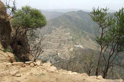 The winding road from Asmara to Massawa - View from Mount Bizen.