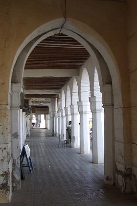 Massawa's columns and arches - Batse port district.