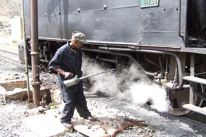 Greasing the trains drive - Nefasit Eritrea.