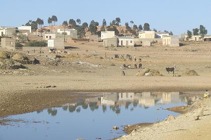 Scenic view - Adi Quonzi (on the road to Adi Yakob).