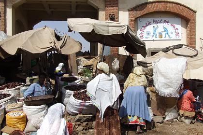 Women selling spices - Medeber markets Asmara Eritrea.