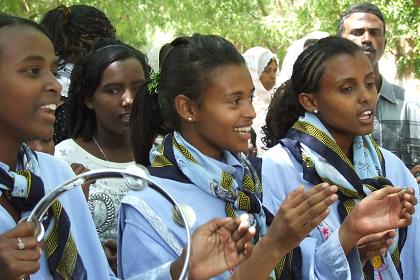 Singing religious songs - Festival of Mariam Dearit - Keren Eritrea.