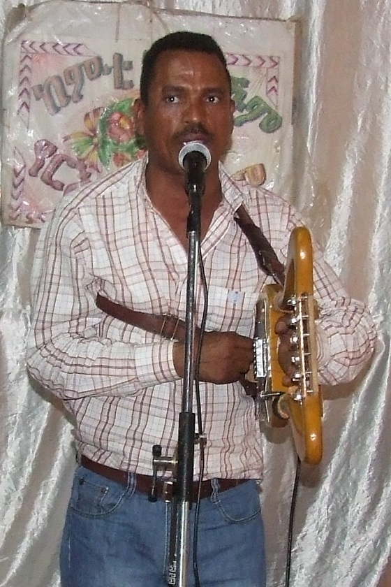 Live music at the wedding feast - Edaga Arbi Asmara.