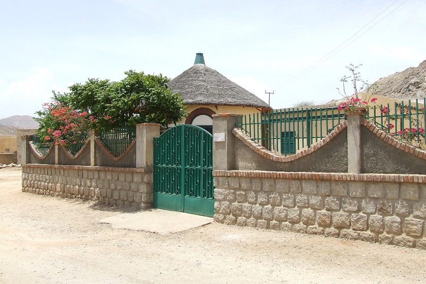 Modern version of traditional Tukul (Adugo) - Keren Lalay Eritrea.