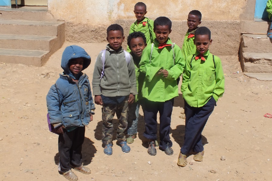 Salena! (picture us!) - Adi Nefas Eritrea.