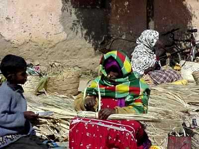 Women at the Saturday market - Dekemhare February 2001